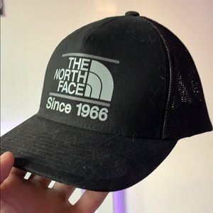 North face Trucker